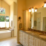 06-master-bath1