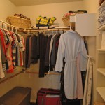 08 - Closet